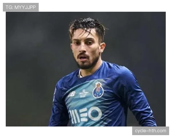 福登无球跑动与空间利用能力解析：欧洲顶级攻击手的关键特质