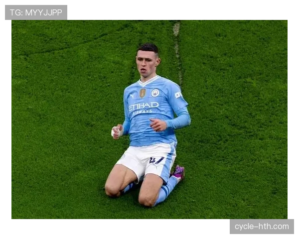 福登与格拉利什的左路之争:战术角色与进攻效率的差异 福登与格拉利什的左路之争:战术角色与进攻效率的差异