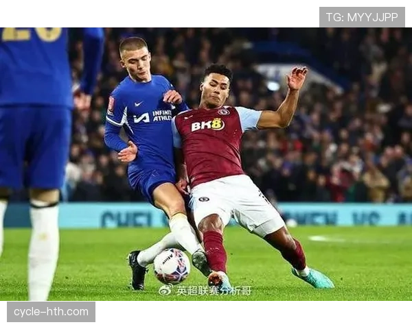 沃特金斯vs索兰克:数据、角色与体系适配的英超中锋差异分析 沃特金斯vs索兰克:数据、角色与体系适配的英超中锋差异分析